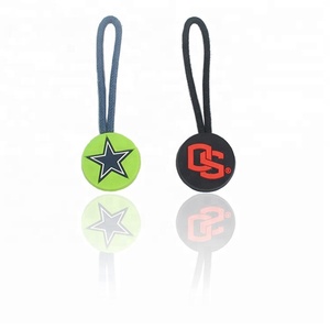 Thiết Kế Mới Tên Tùy Chỉnh Logo Dập Nổi <span class=keywords><strong>3D</strong></span> Mềm <span class=keywords><strong>PVC</strong></span> Cao Su Zip Pullers Cho Hàng May Mặc - Product Image 1