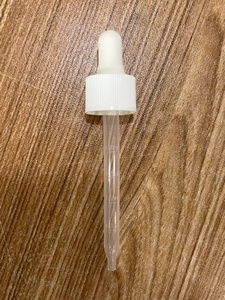 20/410 20/415 24mm Plastik Damlalık Ölçekli Plastik Pipet, Esansiyel Yağ Sıvı Tüpü için Parlak Buzlu Beyaz Siyah Kauçuk Uçlu - Product Image 6