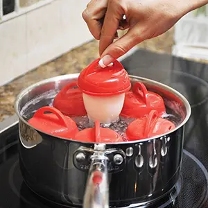 6 pièces/ensemble Silicone Mini porte-oeufs cuit à la vapeur sans coquille braconnage rapide antiadhésif oeuf tasse braconniers oeuf cuiseur