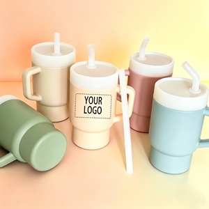 Gobelets d'apprentissage pour enfants en silicone sans BPA, personnalisables avec logo, 9 oz, anti-fuite, pour bébés et tout-petits - Product Image 1
