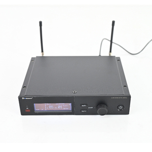 Micrófono inalámbrico SL-D4 Karaoke Live Vocals Dynamic de 100 metros con sonido claro y nítido. - Product Image 3