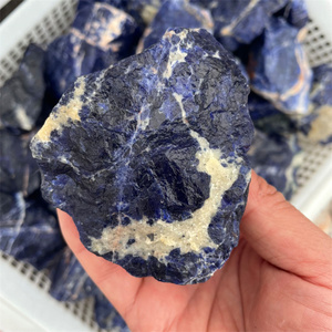 Vente en gros de cristaux de quartz naturels bruts de haute qualité guérissant les veines bleues pierres <span class=keywords><strong>sodalite</strong></span> bleue <span class=keywords><strong>sodalite</strong></span> brute prix pour la guérison - Product Image 3