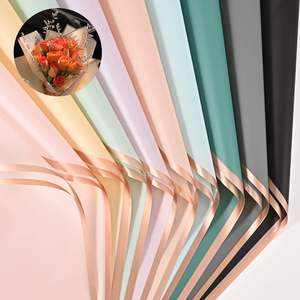 Papier d'emballage pour fleurs personnalisé, design bord doré, en plastique imperméable, pour bouquets, vente en gros - Product Image 1
