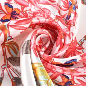 2024 New Fashion Versatile 90 * 90cm Warm Satin Scarf With Plant Pattern Printing Scarfs For Women Stylish Headscarf For Women