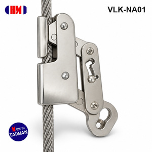 Kit de ligne de vie verticale portable - Antichute avec câble en acier inoxydable et polyester et sangle d'ancrage, conçu selon la norme Z259.2.5 - Product Image 2