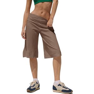 Fisoew Pantalones cortos tipo bermuda de cintura alta para mujer, de algodón, transpirables, con bolsillos, hasta la rodilla, pantalones cortos de entrenamiento, 11 pulgadas - Product Image 1