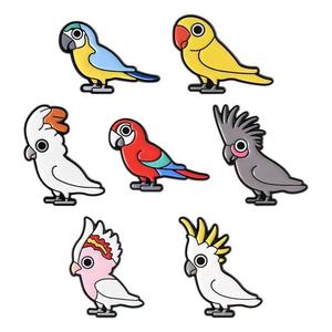 Мультяшные милые разноцветные попугаи, значки из цинкового сплава с эмалью, брошь с черным никелевым покрытием, значок для рюкзака, нагрудный значок, ювелирное украшение, подарок - Product Image 6