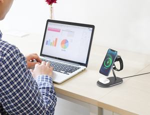 Support de téléphone 2023 MFi chargeur sans fil 3 en 1 support 15W charge rapide sans fil pour iPhone pour Android pour <span class=keywords><strong>iwatch</strong></span> - Product Image 3