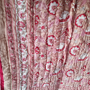 Couette Jaipuri en coton biologique de haute qualité, imprimé ethnique, fait main, pour la décoration intérieure - Product Image 1