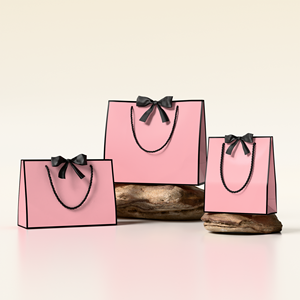 Sacs en papier recyclables pour l'achat de vêtements en Europe, emballages de luxe, sacs en carton, durables, réutilisables, taille personnalisée, votre propre logo - Product Image 1