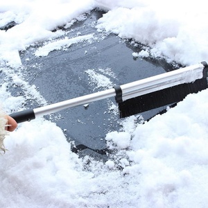 Brosse à neige télescopique rétractable et extensible, grattoir à <span class=keywords><strong>glace</strong></span> pour le <span class=keywords><strong>pare</strong></span>-<span class=keywords><strong>brise</strong></span> de véhicule d'hiver avec brosse à poils rigides - Product Image 4