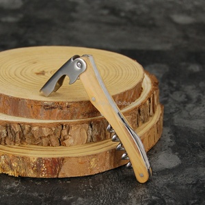 Ouvre-bouteille de vin <span class=keywords><strong>en</strong></span> acier inoxydable, simple, de haute qualité, avec manche <span class=keywords><strong>en</strong></span> <span class=keywords><strong>bois</strong></span> <span class=keywords><strong>d</strong></span>'olive - Product Image 4