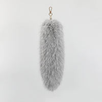 Porte-clés en fourrure de renard teintée, pendentif queue d'animal véritable et moelleuse, breloque de sac, porte-clés de voiture, accessoire de cosplay, cadeau