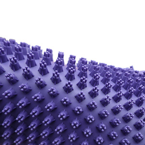 Brosse de bain pour animaux Green Grass, gant de massage double face en TPR violet pour chien, pour éliminer les poils lâches - Product Image 1