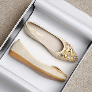 Taglia 31-45 <span class=keywords><strong>ballerine</strong></span> da donna <span class=keywords><strong>con</strong></span> <span class=keywords><strong>suola</strong></span> morbida <span class=keywords><strong>con</strong></span> paillettes a punta di punta gioielli <span class=keywords><strong>con</strong></span> strass scarpe basse scarpe da donna - Product Image 5