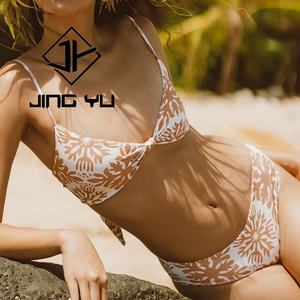 Maillots de bain pour femmes imprimés bohèmes de luxe personnalisés, bikini en nylon écologique de haute qualité - Product Image 2