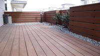 25mm WPC-Terrassendielen Wasserdicht Rutschfest Holzmaserung Klicksystem Pflegeleicht Verbundbodenbelag für Außenterrassen