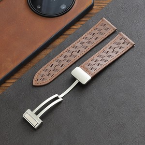 Correa de Cuero Upro Sin Espacios con Hebilla en D para Samsung Galaxy Watch 7 6 5 4 40mm 44mm, Cierre Magnético Plegable - Product Image 2