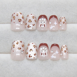 24 pièces imprimé <span class=keywords><strong>léopard</strong></span> oeil de chat français rouge ABS <span class=keywords><strong>Nail</strong></span> <span class=keywords><strong>Art</strong></span> tendance pour filles personnalisable faux ongles pour peau claire presse ongles pour doigts - Product Image 4