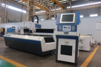 Machine de découpe laser à fibre Accurl IPG 3000w 1500X4000mm pour tôle métallique KJG-1540DT-3000W
