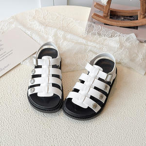 Sandales romaines d'été 2026 pour enfants, chaussures de plage élégantes à bout ouvert pour garçons et filles, sandales gladiateur polyvalentes à semelle souple et tendance - Product Image 4