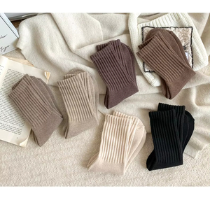 High Quality Custom Logo New Trend Lightweight Unisex Crew Sports <b>Socks</b> Streetwear Fashion Elastic Cuff Blend Wholesale - Product Image 3