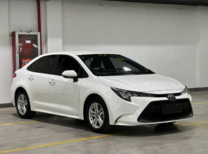 Levin modèle 2022 révisé TNGA 1.5L CVT atmosphérique, alerte de pression des pneus, télécommande, écran tactile LCD, berline d'occasion - Product Image 3