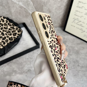 Fundas de teléfono de cuero Artificial con estampado de leopardo de diseño de mujer para <span class=keywords><strong>Samsung</strong></span> S23Ultra S25Edge S24Plus con cubierta de marco de TPU con correa de teléfono - Product Image 5