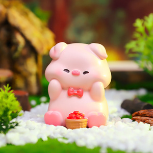 Nouvelles décorations de bureau Manyue Piggy pour filles, décoration de chambre, poupée mignonne et exquise, vente en gros - Product Image 4