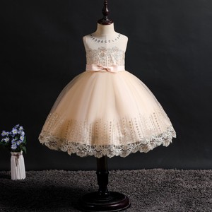 Vestido de dama de honor coreano El vestido rojo de la fiesta. <span class=keywords><strong>Esmoquin</strong></span> de cumpleaños de 20 años para una niña peluda - Product Image 6
