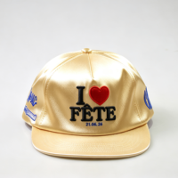 Gorras Deportivas Personalizadas al por Mayor para Hombre, MOQ Bajo, Alta Calidad, Logotipo Bordado, 5 Paneles, Satén Liso, Visera Plana, Cierre a Presión, Gorras Tipo Dad Hat