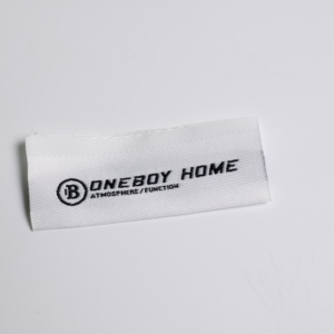 Étiquettes de cou tissées avec logo de marque personnalisé pour vêtements de mode pour chemises et robes en polyester durable - Product Image 6