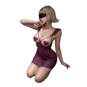 Chemise de nuit sexy pour femmes avec soutien-gorge à armatures et coussinets, bretelles spaghetti, en satin, style mature, tissu doux - Product Image 4