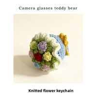 Vente en gros de bouquets faits main au crochet, mini fleurs en fil tricoté, porte-clés, cadeau pour la Saint-Valentin, cadeau pour la fête des enseignants