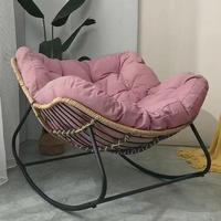 Fauteuil à bascule de luxe au design moderne pour l'extérieur, salon ou chambre, avec structure métallique et rotin PE, canapé en tissu orange