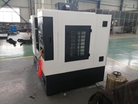XH7128 Petite fraiseuse verticale CNC Fraiseuse CNC 3 axes Centre d'usinage CNC