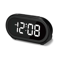Réveil numérique multifonctionnel au design moderne avec fonction snooze, veilleuse à commande vocale, affichage LED et port USB