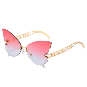 <span class=keywords><strong>Occhiali</strong></span> <span class=keywords><strong>da</strong></span> <span class=keywords><strong>sole</strong></span> di modo più nuovo 2020 farfalla <span class=keywords><strong>occhiali</strong></span> <span class=keywords><strong>da</strong></span> <span class=keywords><strong>sole</strong></span> <span class=keywords><strong>occhiali</strong></span> senza montatura shades di lusso su misura in metallo teardrop farfalla <span class=keywords><strong>occhiali</strong></span> <span class=keywords><strong>da</strong></span> <span class=keywords><strong>sole</strong></span> donne 1866 - Product Image 3