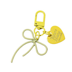 Porte-clés DIY en alliage creux en forme d'arc avec pendentif cœur coloré, tendance mode, style mignon pour fille, breloque de sac - Product Image 5