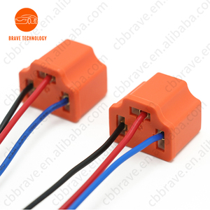 <span class=keywords><strong>H4</strong></span> Gốm Ba cắm đèn pha ổ cắm xe lampholder bóng đèn Ổ cắm cao nhiệt độ kháng Đèn pha ổ cắm - Product Image 5