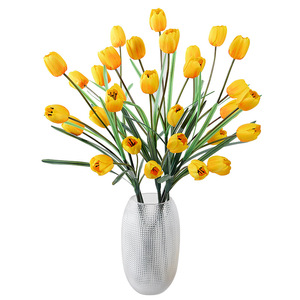 Flor Artificial Tulipán de 5 Cabezas, Flor de Seda y Plástico Hecha a Mano, Decoración para Bodas y Hogar - Product Image 5