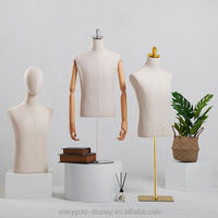Mannequin de mode pour homme, buste demi-corps en lin blanc, pour chemises, sur table