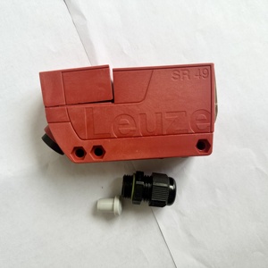 NUEVO Sensor de Reflexión Difusa con Supresión de Fondo Leuze 50127433 HT49CI UC/TS-TB - Product Image 3