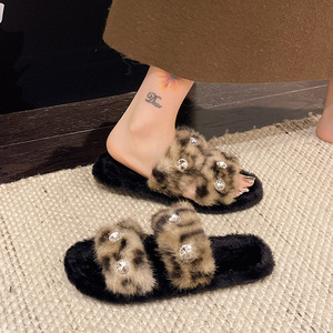 Nouvelle mode 2026 – Claquettes plates en fausse fourrure imprimé léopard respirantes et antidérapantes avec strass pour femme, à bout ouvert, en peluche, pour intérieur et extérieur - Product Image 3
