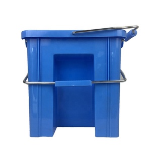 <span class=keywords><strong>Cubo</strong></span> de Plástico Resistente para Trapeador <span class=keywords><strong>con</strong></span> <span class=keywords><strong>Pedal</strong></span> y Escurridor - Product Image 2