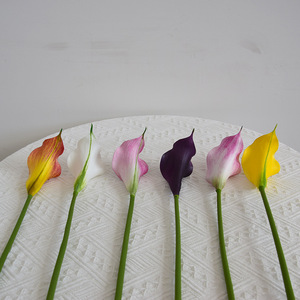 Fiori Artificiali all'Ingrosso, Calla in EVA Effetto Reale al Tatto per Composizioni Floreali da Tavolo, Decorazione Soggiorno e Casa - Product Image 4
