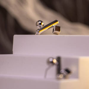 ต่างหูสกรูชุบเงินแบบเรียบง่ายรูปทรงเรขาคณิตกระบอกเล็กๆสไตล์วินเทจคลาสสิก925 - Product Image 5