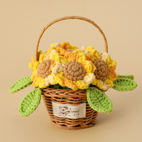 Handgefertigter Häkel-Sonnenblumen- und Gänseblümchen-Blumenkorb in Verschiedenen Lebendigen Farben Rosa Gelb Orange als Geschenk für Sie Mutter
