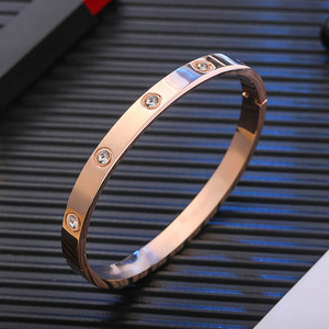 Hot Selling Titan Rose Gold Paar Armbänder Trendy Edelstahl Schmuck mit Zirkon für Luxus für christliche Frauen