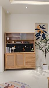 <span class=keywords><strong>Buffet</strong></span> <span class=keywords><strong>haut</strong></span> en bois massif avec portes vitrées, organisateur à panneaux perforés et tiroirs – Meuble de rangement autoportant pour cuisine - Product Image 6